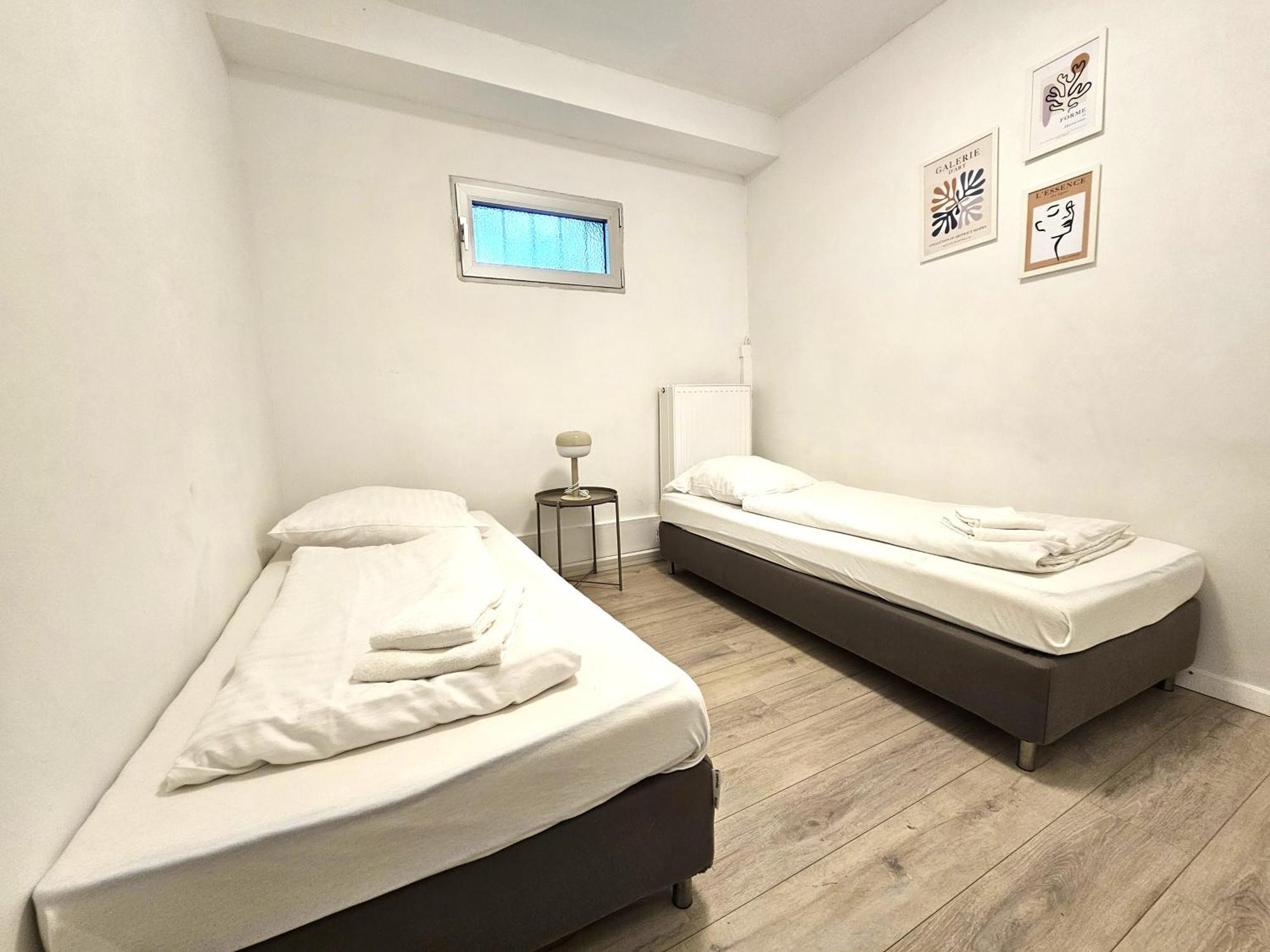 Spacious House Дюселдорф Стая снимка