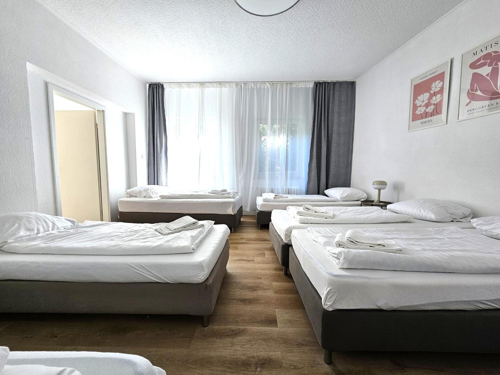 Spacious House Дюселдорф Екстериор снимка